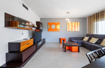 Herverkoop - Vrijstaande villa - Rojales