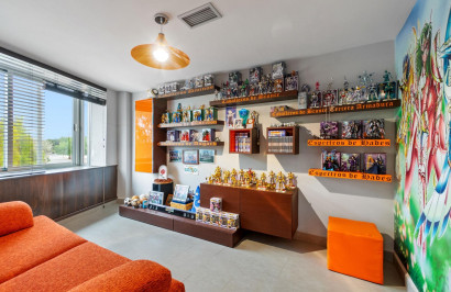 Herverkoop - Vrijstaande villa - Rojales