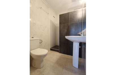 Resale - Apartment / Flat - La Mata