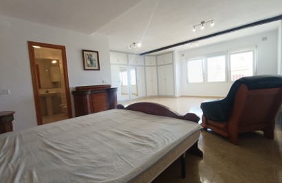 Resale - Apartment / Flat - La Mata