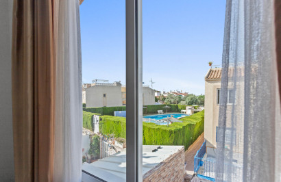 Resale - Apartment / Flat - Torrevieja - El chaparral