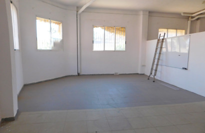 Resale - Commercial Unit - San Miguel de Salinas
