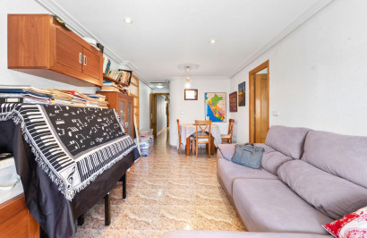 Resale - Apartment / Flat - Torrevieja - Centro