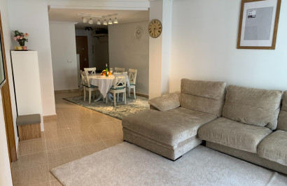 Resale - Apartment / Flat - Torrevieja - Centro