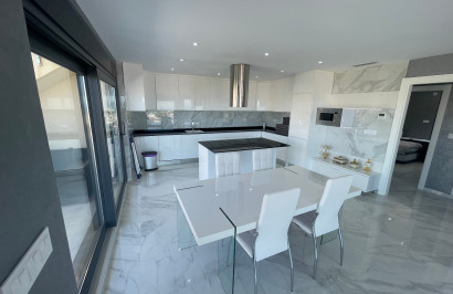 Resale - Semi - Detached Villa - La Mata