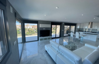 Resale - Semi - Detached Villa - La Mata