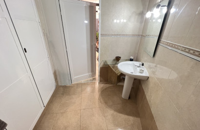 Resale - Commercial Unit - Guardamar del Segura