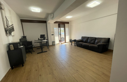 Resale - Commercial Unit - Guardamar del Segura - Comunidad Valenciana