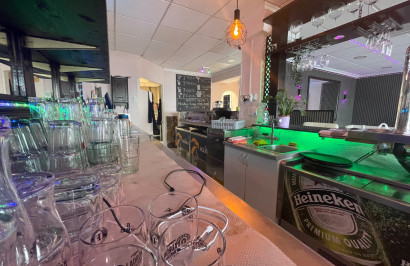 Reventa - Unidad Comercial - Torrevieja - Comunidad Valenciana