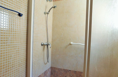 Alquiler a largo plazo - Apartamento / Piso - San Miguel de Salinas
