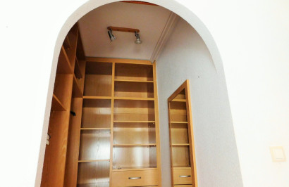 Alquiler a largo plazo - Apartamento / Piso - San Miguel de Salinas