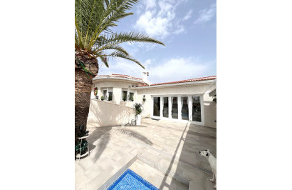 Reventa - Villa independiente - Ciudad Quesada - Central Quesada