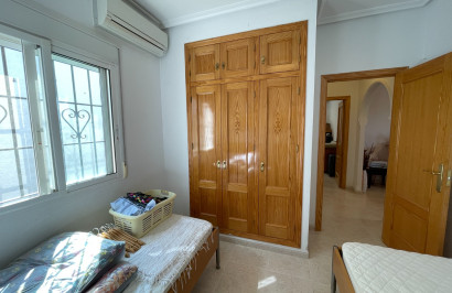 Revente - Villa Individuelle - Bigastro