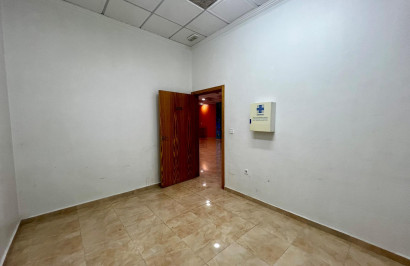 Herverkoop - Commerciële eenheid - Beniel