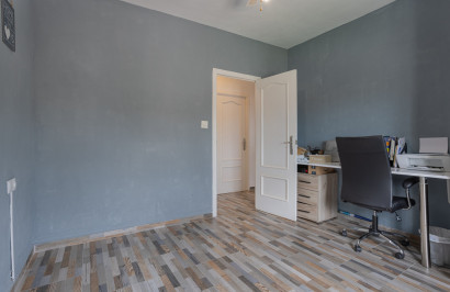 Resale - Finca / Country Property - Albatera