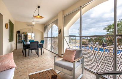 Resale - Finca / Country Property - Albatera