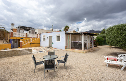 Resale - Finca / Country Property - Albatera