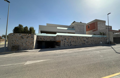 Herverkoop - Vrijstaande villa - Benijofar