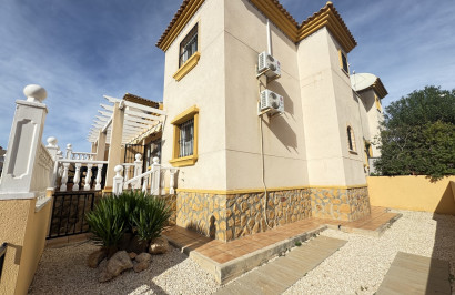 Reventa - Casa de Pueblo - Villamartín