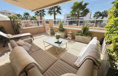 Resale - Apartment / Flat - Villamartín