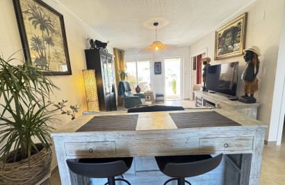 Resale - Apartment / Flat - Villamartín