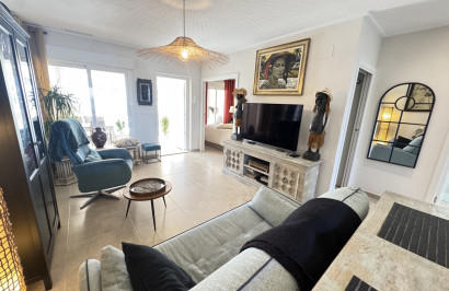 Resale - Apartment / Flat - Villamartín