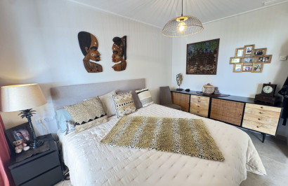 Resale - Apartment / Flat - Villamartín