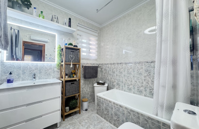 Resale - Detached Villa - Villamartín