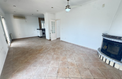 Reventa - Villa independiente - San Miguel de Salinas