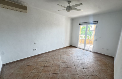 Reventa - Villa independiente - San Miguel de Salinas