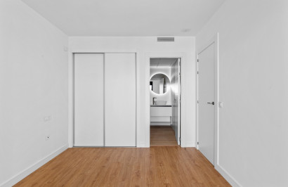 Resale - Apartment / Flat - Villamartín