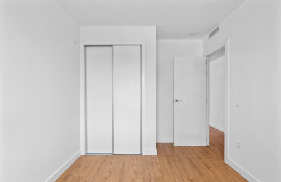 Resale - Apartment / Flat - Villamartín