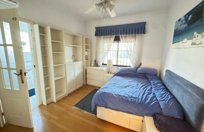 Reventa - Villa independiente - Cabo Roig