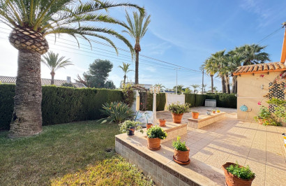 Reventa - Villa independiente - Cabo Roig