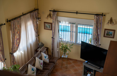 Herverkoop - Finca / Landgoed - Orihuela