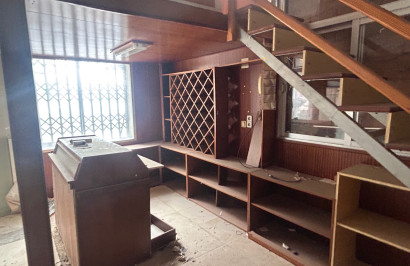 Reventa - Unidad Comercial - Jacarilla