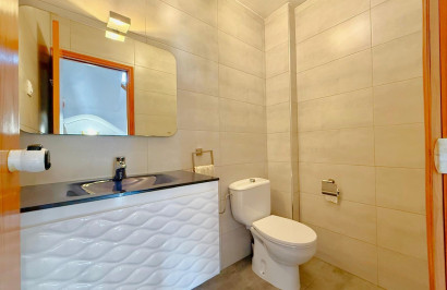 Herverkoop - Stadshuis - Villamartín