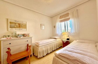 Resale - Apartment / Flat - Orihuela Costa - Playa Flamenca