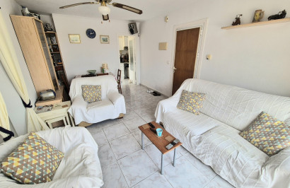 Resale - Apartment / Flat - Torrevieja - La Siesta