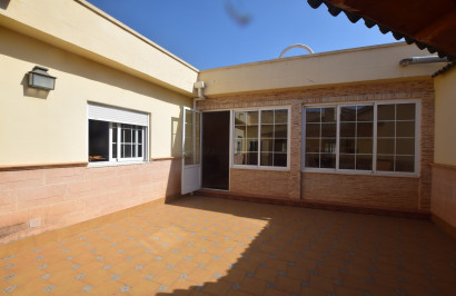 Resale - Town House - Los Montesinos