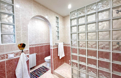 Reventa - Villa independiente - Villamartín