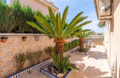 Resale - Detached Villa - Orihuela Costa - Punta Prima