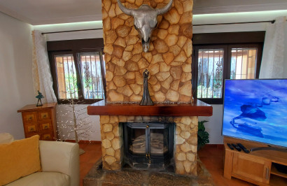 Resale - Finca / Country Property - Bigastro