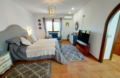 Resale - Finca / Country Property - Bigastro