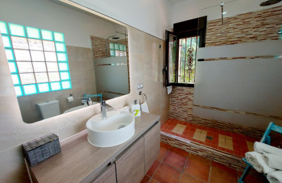 Resale - Finca / Country Property - Bigastro