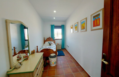 Resale - Finca / Country Property - Bigastro