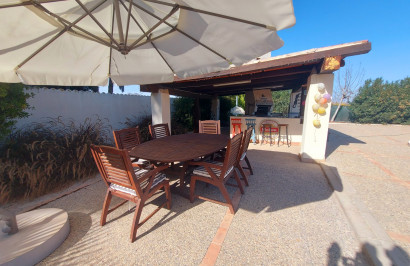 Resale - Finca / Country Property - Bigastro