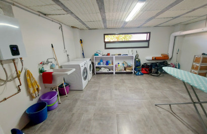 Resale - Finca / Country Property - Bigastro