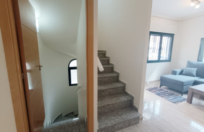 Herverkoop - Halfvrijstaande villa - Ciudad Quesada