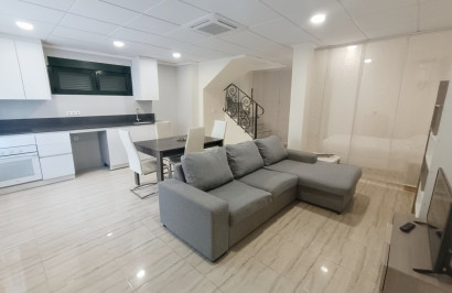 Herverkoop - Halfvrijstaande villa - Ciudad Quesada